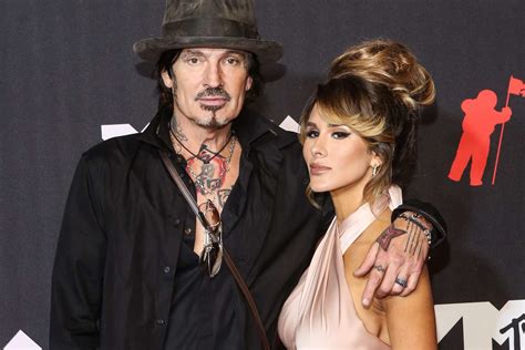 Fans stunned as Tommy Lee’s wife Brittany Furlan。